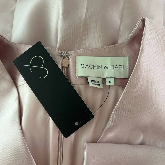 Sachin & Babbi Jenna Gown Silver Peony Pink Satin Asymmetrical NWT Size 6 - Picture 7 of 8